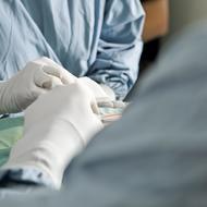 肩関節脱臼の手術——関節鏡視下バンカート＆ブリストウ法とは？