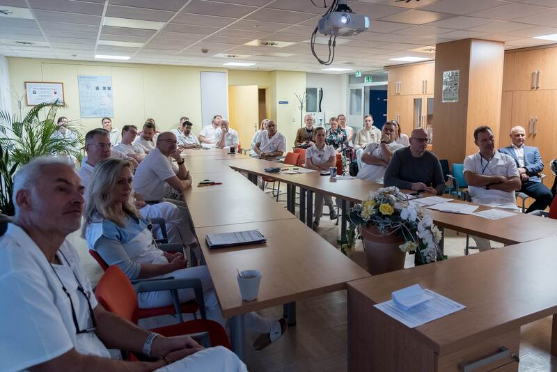 先方提供カンファ