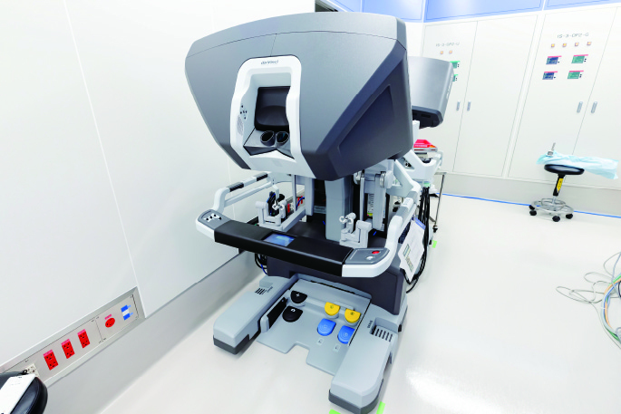 手術支援ロボット（提供）