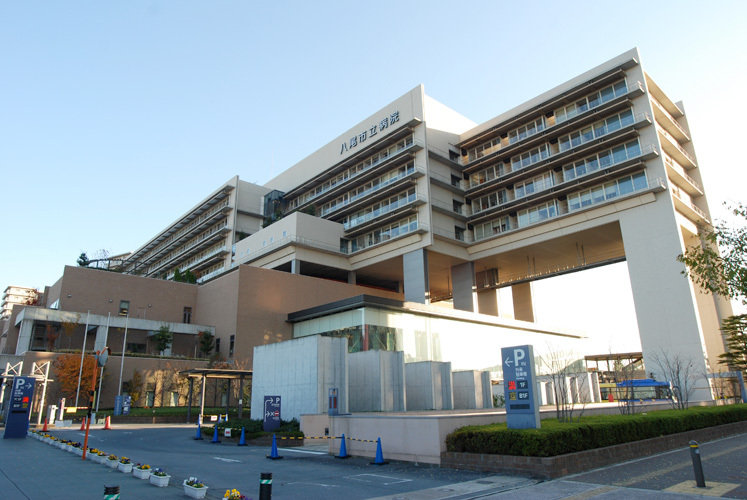 病院外観（八尾市立病院ご提供）