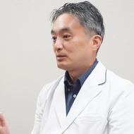 肺がん手術の進歩――“傷が1つ”山梨県立中央病院が実践する低侵襲手術とは