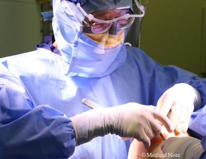 画像でみる膝周囲骨切り術（AKO）による手術の流れ | メディカル 