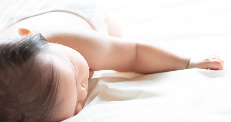 生後3か月未満の赤ちゃんのRSウイルス感染症─症状と合併症