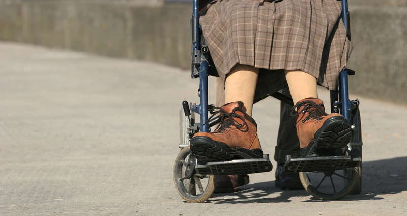 高齢者に多い慢性下肢浮腫――少しの気付きと対策でむくみ予防を