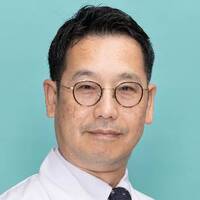 関 万成 先生